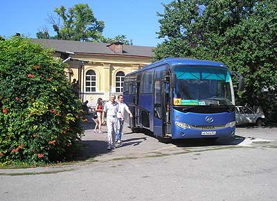 Посадка в автобус.
Фото Прокопенко А.А.